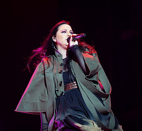 Lee performing with Evanescence in June 2023