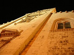 Facciata cattedrale barletta.JPG