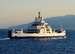 Ferry "Riace" dans le détroit de Messine (rognée) .jpg