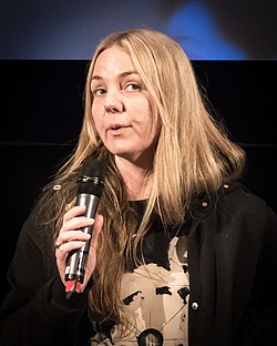 Fia-Stina Sandlund under presentationen av filmen She's wild again tonight i Filmhuset i Stockholm 2015.