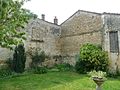 Français : Anciens bâtiments de la commanderie de Fouqueure, Charente, France