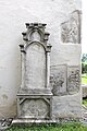 English: Ancient Roman reliefs and gravestone Deutsch: Römische Spolien und Grabstein