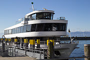 English: Ship "Lindau" in the port of Friedrichshafen. Deutsch: BSB Schiff "Lindau" im Hafen von Friedrichshafen.