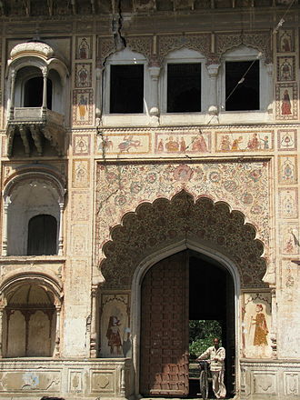 Front facade of Naya Udasin Akhara, Kankhal, with elaborate frescoes. Front facade of Naya Udasin Akhara, Kankhal.JPG