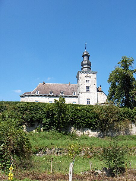 File:FumalChateau.JPG