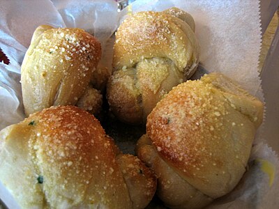 Garlic knot