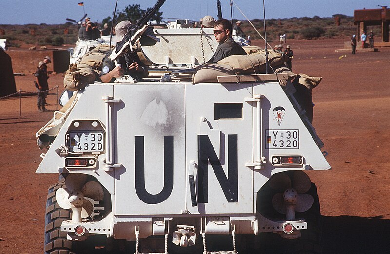 File:German UN Soldiers during UNOSOM II 1993.jpg