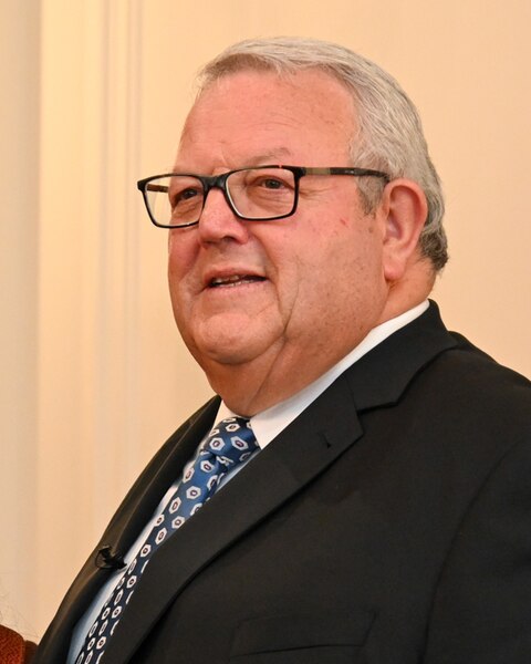 File:Gerry Brownlee Dec 2023 (cropped).jpg