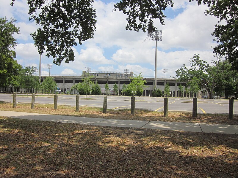 File:Gormley Stadium from Marconi May 2011.JPG