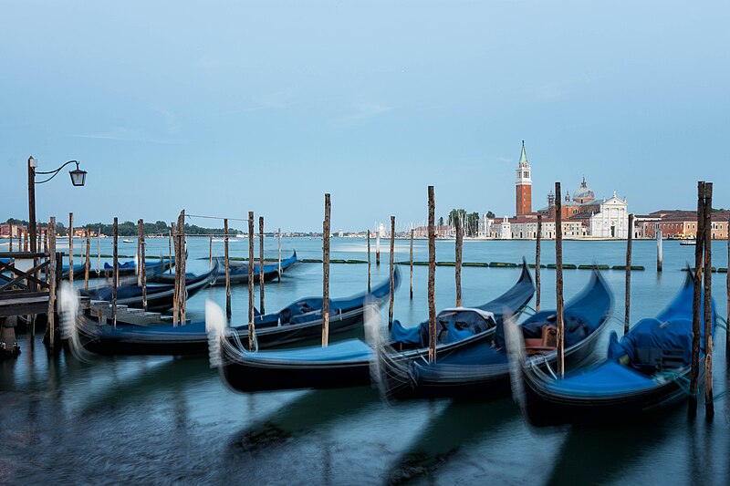 File:Grand Canal, Venice (44934706725).jpg