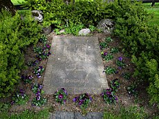 Grave of John, Ester and Bengt Bauer-1.jpg
