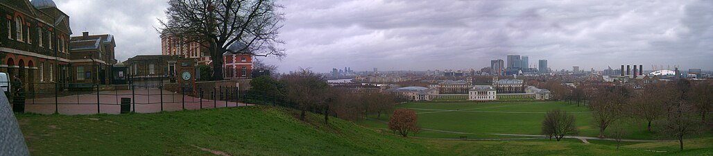 The Royal Observatory at left and the Queen's House right of centre