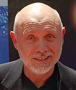 Hector Elizondo made his debut this season as Dr. Neven Bell after the death of Stanley Kamel HectorElizondoApr09.jpg