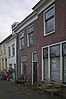 Woonhuis, 19de-eeuws van karakter maar in oorsprong mogelijk ouder, in zeer sobere traditionalistisch-classicistische vormen. Het pand is voor de gemeente delft van algemeen belang vanwege de cultuurhistorische waarde.