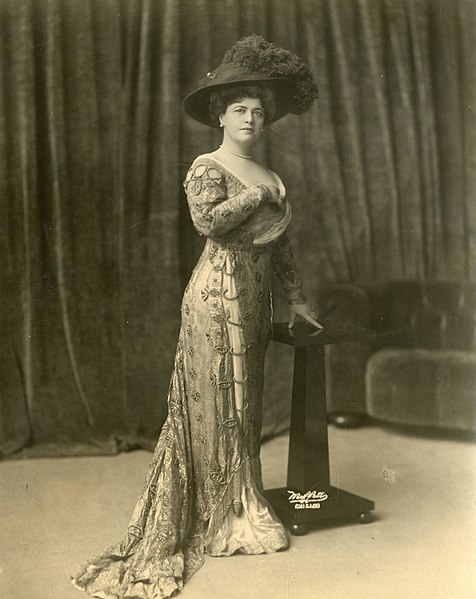 File:Hattie Williams, stage actress (SAYRE 11658).jpg