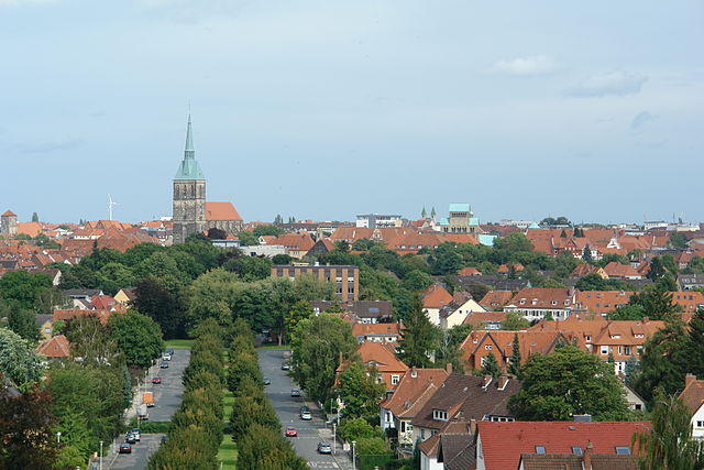 City center of Hildesheim with St. Andrew's, the tallest church in Lower Saxony, and Hildesheim Cathedral, a UNESCO World Heritage Site