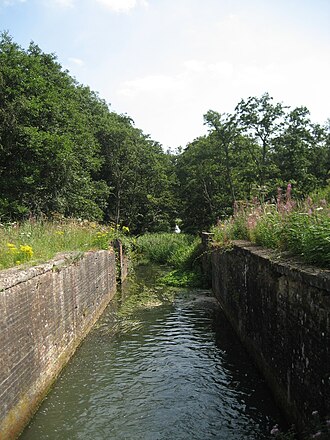 The lock at Honing Honing Lock.jpg