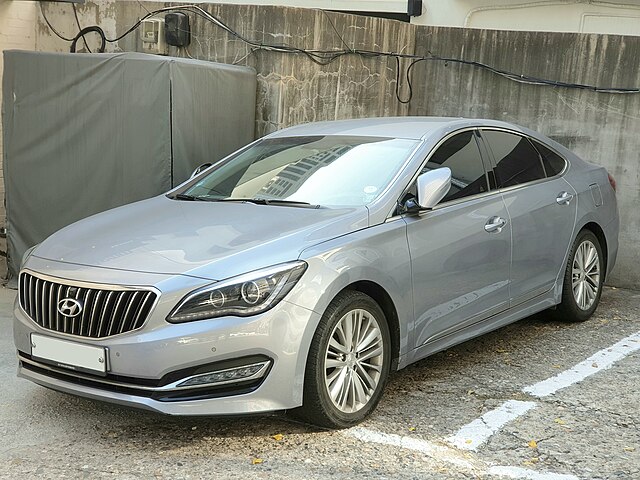 File:Hyundai Aslan AG silver.jpg - Wikimedia Commons