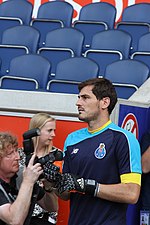 Thumbnail for File:Iker Casillas 2015 Duisburg.jpg