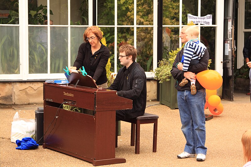 File:Interested in playing the piano.jpg