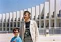 Avec son fils en 1985.
