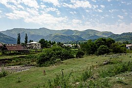 ყარაყაია (მარცხნივ) და სანისლო (მარჯვნივ), ხედი სოფ. ციხისჯვრიდან