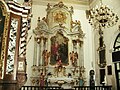 Barokowy ołtarz w transepcie