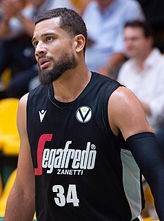 <span class="mw-page-title-main">Kyle Weems</span> American basketball player