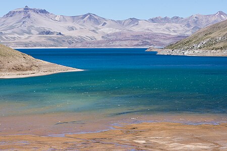 Laguna del Maule (34468061635).jpg