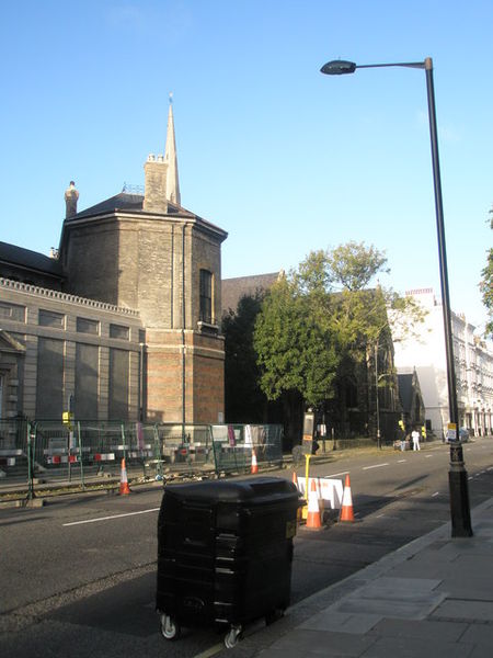 File:Lamppost in St George's Drive - geograph.org.uk - 1560356.jpg