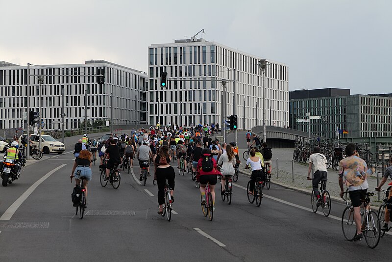 File:LeaveNoOneBehind protest Berlin 2020-06-13 53.jpg