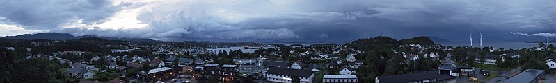 File:Leirvik panorma from Stord Hotel top floor.jpg