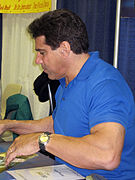 Lou Ferrigno at WonderCon 2010 1.JPG