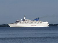 Louis Aura in Tallinn Bay 13 June 2015.JPG