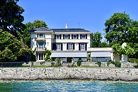 Villa « Port-sous-Pregny », Route de Lausanne 218, 46° 13′ 42″ N, 6° 08′ 57″ E