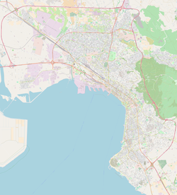 Mapa konturowa Salonik, na dole po prawej znajduje się punkt z opisem „Aris”, natomiast po prawej nieco na dole znajduje się punkt z opisem „PAOK”