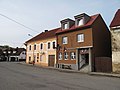 Čeština: Obecní úřad a pošta v Maršovicích. Okres Benešov, Česká republika. English: Municipal office and post office in Maršovice village, Benešov District, Czech Republic.