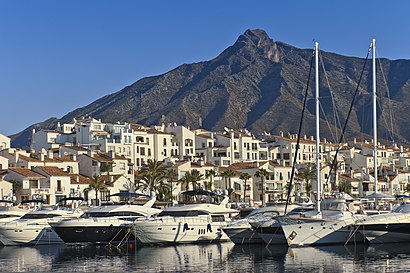 How to get to Puerto Banús with public transit - About the place