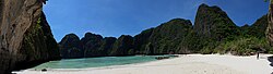 Foto panorámica de una de las playas de la Bahía de Maya