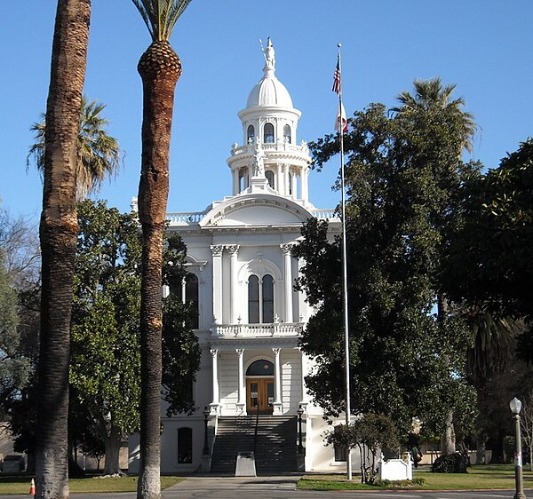 Image: Merced Court House   panoramio (cropped)