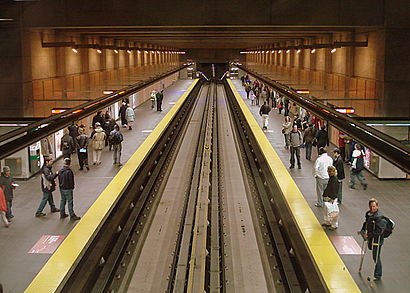 How to get to Cartier Station Montreal Metro with public transit - About the place