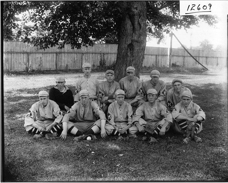 File:Miami University baseball team in 1913 (3190886835).jpg