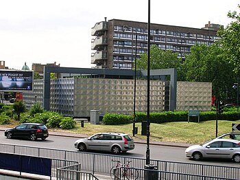 The memorial stands in Elephant Square Michael Faraday Monument, Northern Roundabout, Elephant and Castle SE1 - geograph.org.uk - 1324489.jpg