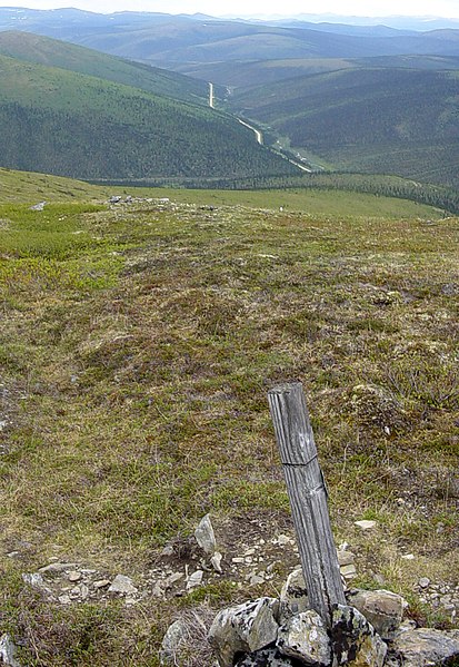 File:Milepost 25 Pinnell Mountain trail - Steese highway - panoramio.jpg