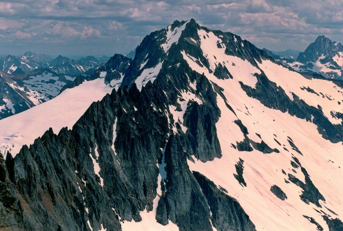 Северная высота. Букнер. Mount Dev. It Mountains. Mount it is.