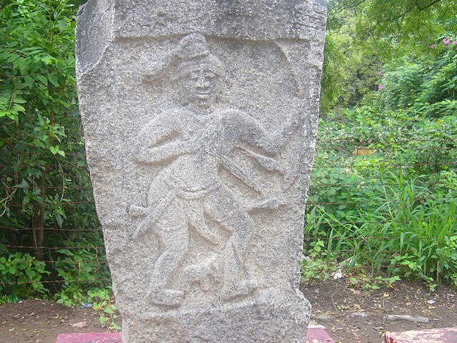 Erection of a Nadukal (hero stone) to honour fallen heroes is one of the cultural practices mentioned repeatedly in Purananuru.