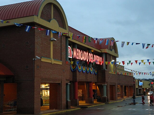 Mercado del Pueblo Hispanic supermarket at Northeast Plaza