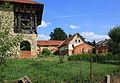 Čeština: Hospodářské budovy zámečku Nový Dvůr v obci Okrouhlá English: Nový Dvůr castle in Okrouhlá, Czech Republic This is a photo of a cultural monument of the Czech Republic, number: 101935. Památkový katalog  · MIS  · hledat obrázky  · hledat seznamy  · Wikidata