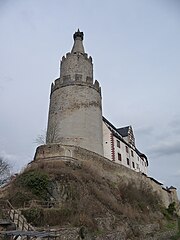 53 m hoher Bergfried der Osterburg in Weida