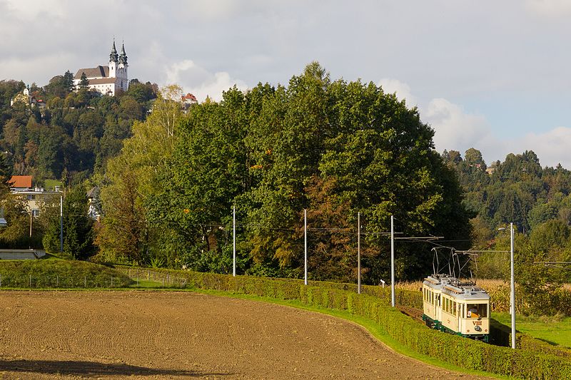 File:Pöstlingbergbahn, nahe Tiergarten, 09.10.2016.jpg